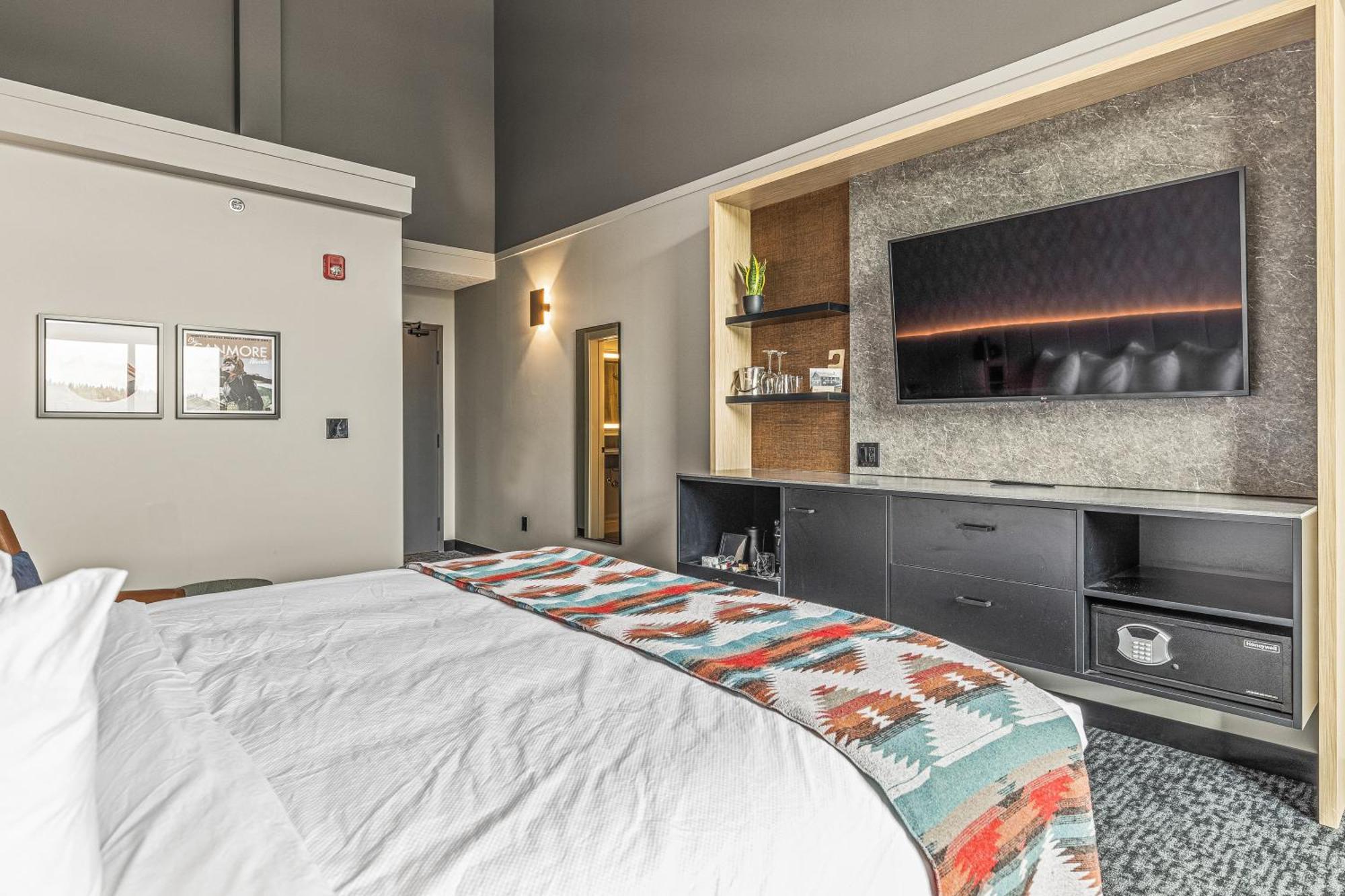 Mtn House By Basecamp Hotel Canmore Kültér fotó